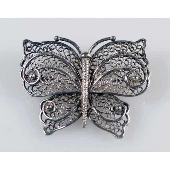 Vintage Silver Tone Filigree Butterfly Lapel Pin Brooch, Figural Unisex Jewelry - Picture 2 of 4